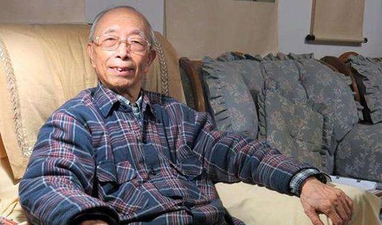 86歲臺(tái)灣政治學(xué)者胡佛逝世 曾稱(chēng)否定中國(guó)是缺德